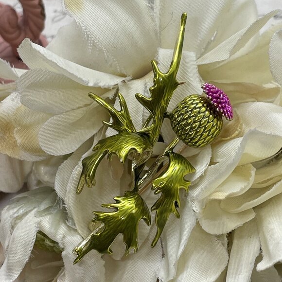 Thistle Pin Gold Flower Scotland Classic Brooch Hat Pin Scarf jewelry Purple - Picture 3 of 16